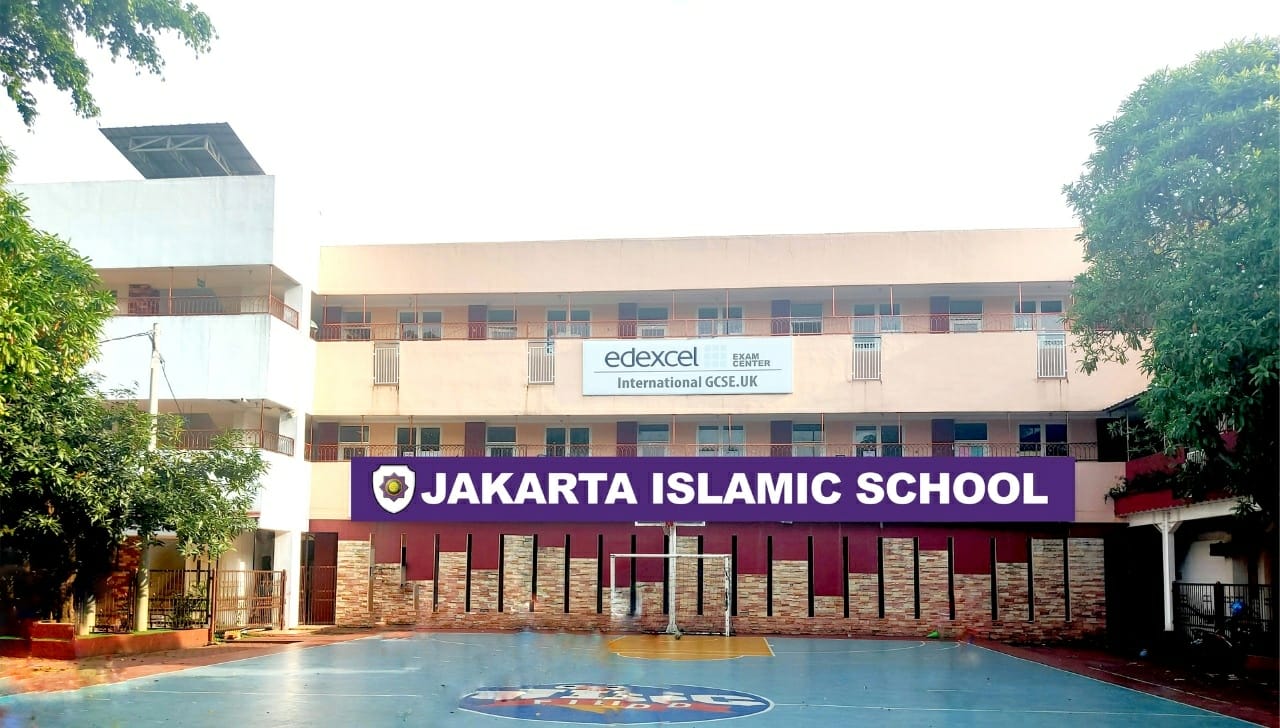 Sekolah Terbaik di Jakarta Timur Diserbu Calon Siswa Baru